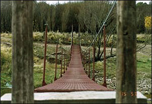 Puente peatonal sobre el Ro Grande